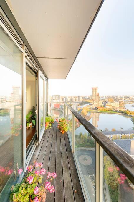 London Skylineviews 2 Bed 2 Bath Flat Near Canary Wharf, O2 & Excel Екстер'єр фото