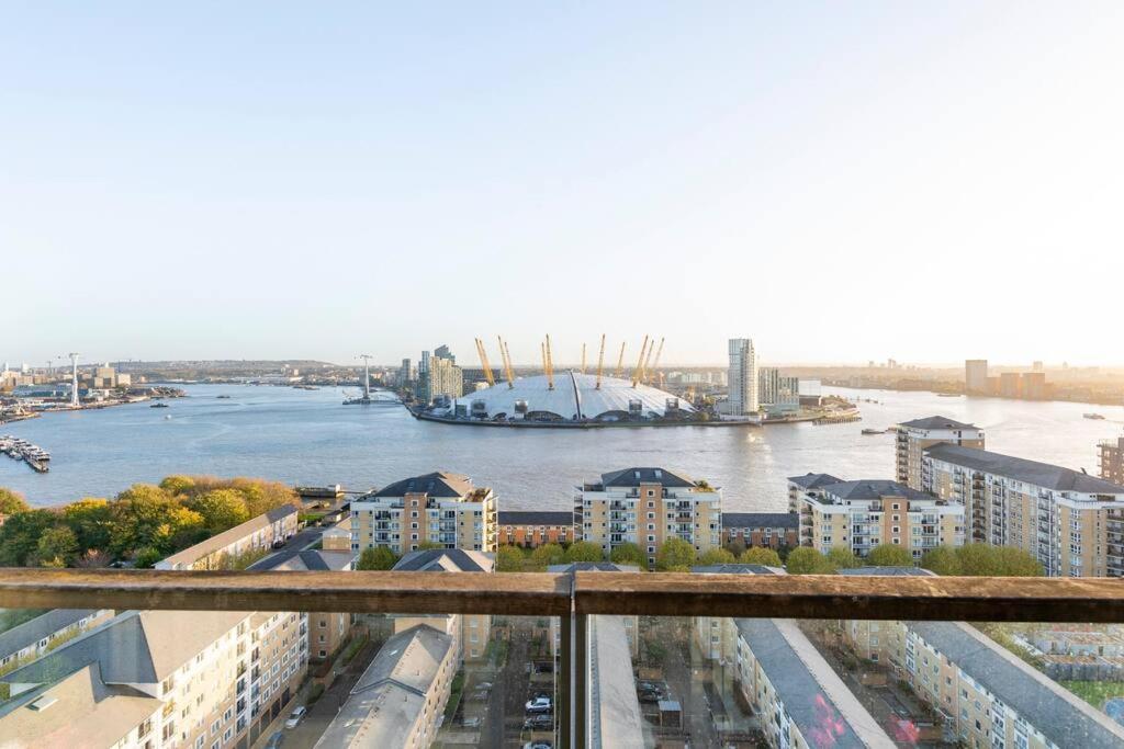 London Skylineviews 2 Bed 2 Bath Flat Near Canary Wharf, O2 & Excel Екстер'єр фото